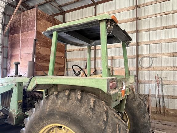 Image of John Deere 4030 equipment image 4