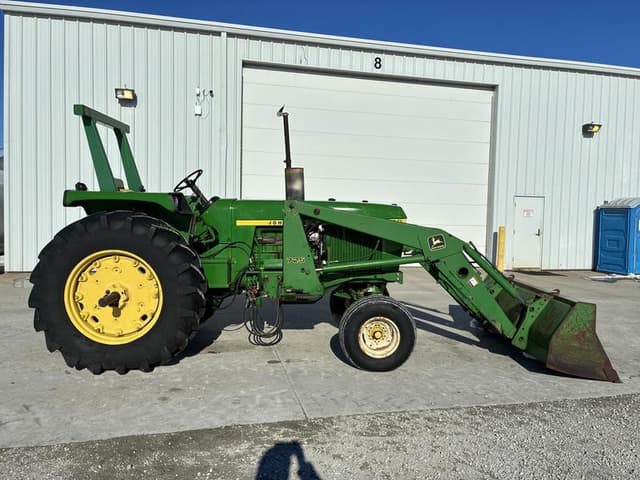 Image of John Deere 4030 equipment image 2