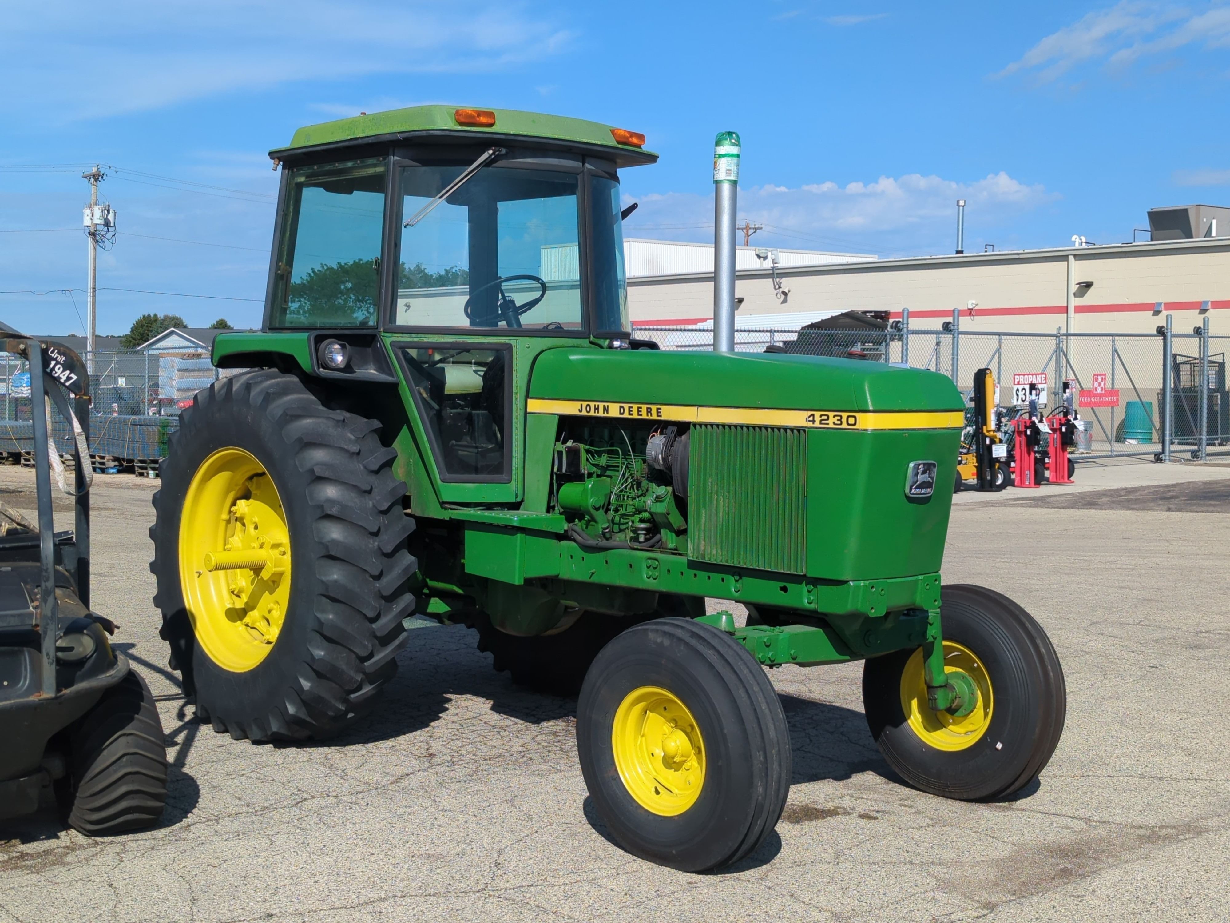 1974 John Deere 4230 Equipment Image0