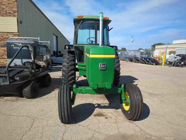Image of John Deere 4230 equipment image 1