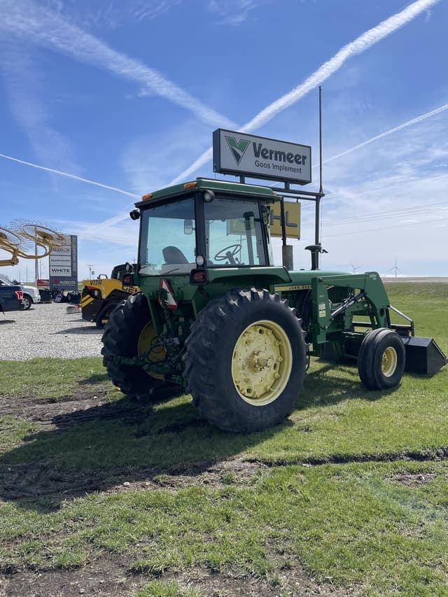 Image of John Deere 4230 equipment image 2