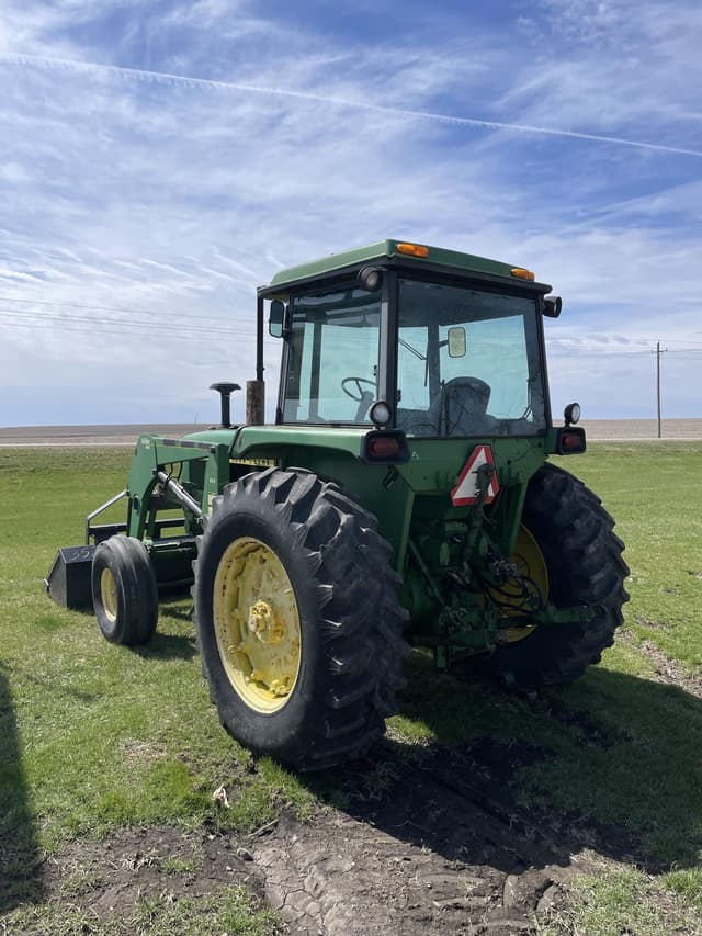 Image of John Deere 4230 equipment image 3