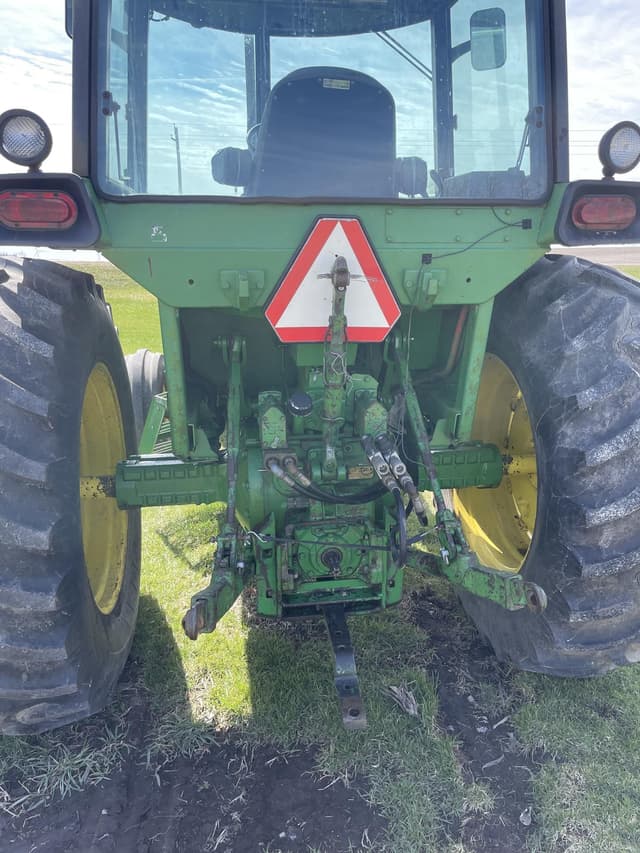 Image of John Deere 4230 equipment image 4