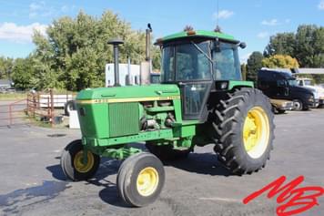 Main image John Deere 4230
