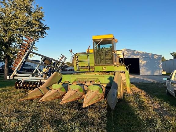 Image of John Deere 443 equipment image 1