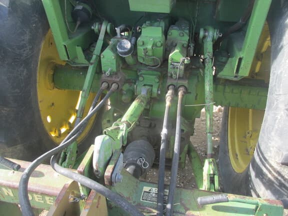 Image of John Deere 4430 equipment image 4