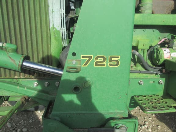 Image of John Deere 4430 equipment image 2