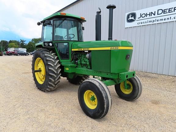Image of John Deere 4430 equipment image 3