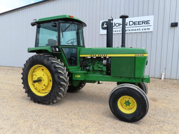 1974 John Deere 4430 Equipment Image0