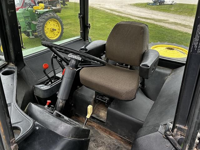 Image of John Deere 4430 equipment image 2