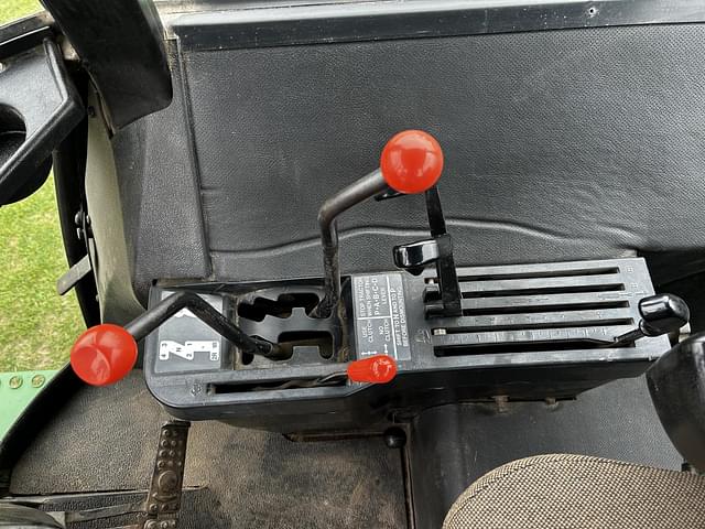 Image of John Deere 4430 equipment image 4