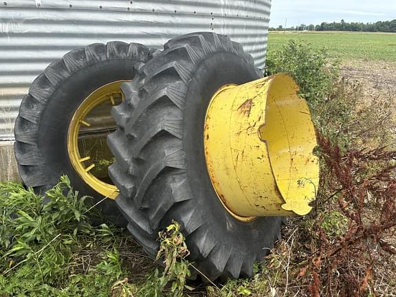 Image of John Deere 4430 equipment image 3