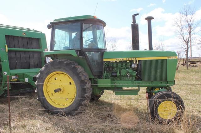 Image of John Deere 4430 equipment image 1