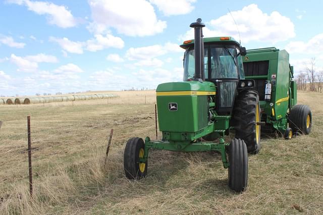Image of John Deere 4430 equipment image 2