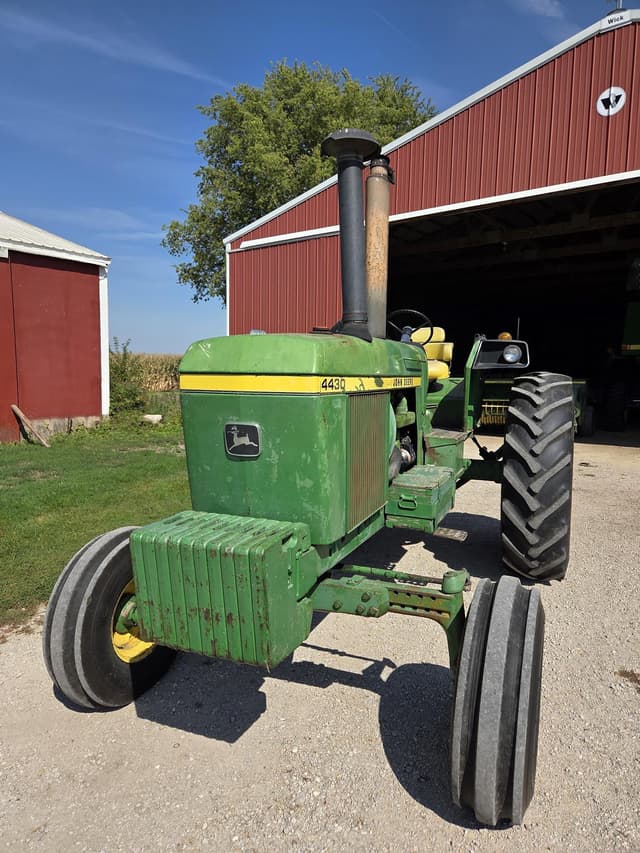 Image of John Deere 4430 equipment image 2