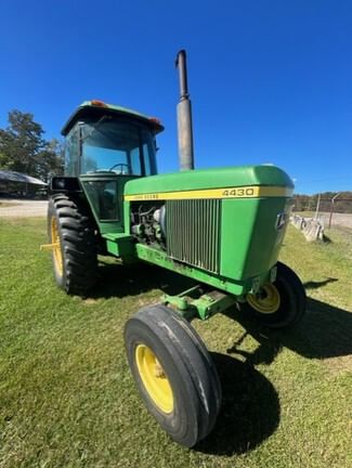 1974 John Deere 4430 Equipment Image0