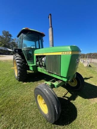 Main image John Deere 4430