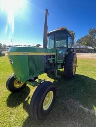 Image of John Deere 4430 equipment image 1