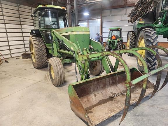 Image of John Deere 4430 equipment image 3