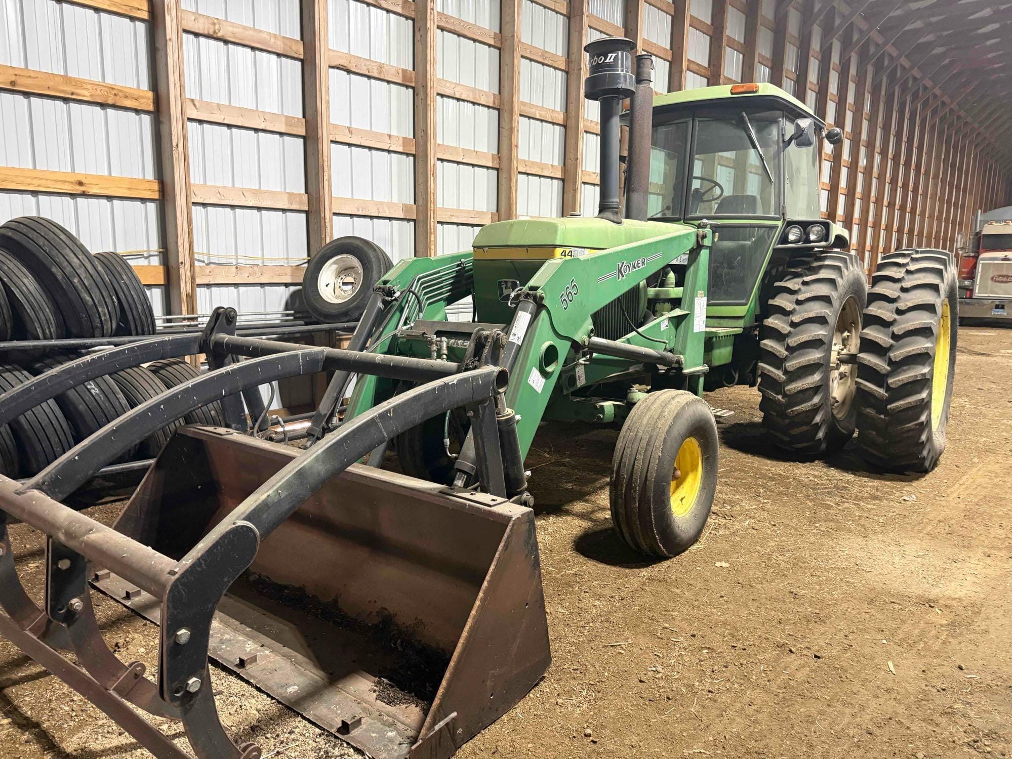 1974 John Deere 4430 Equipment Image0