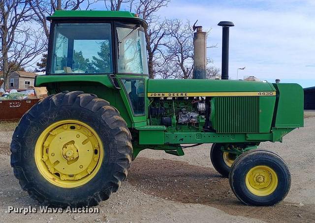 Image of John Deere 4430 equipment image 3