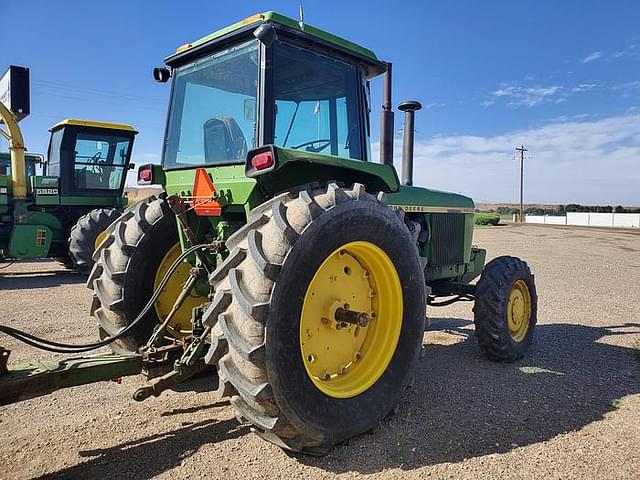 Image of John Deere 4430 equipment image 3