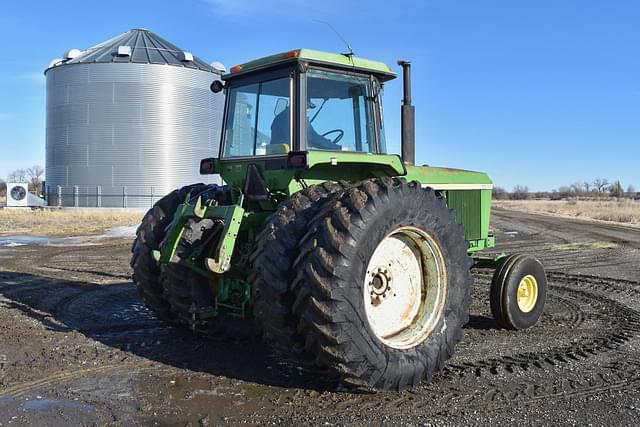 Image of John Deere 4630 equipment image 3