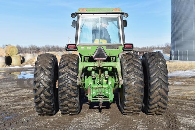 Image of John Deere 4630 equipment image 4