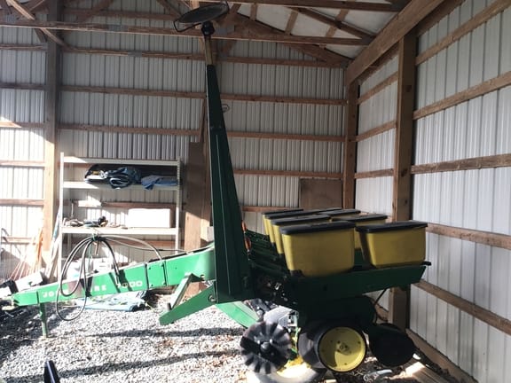 1974 John Deere 7000 Equipment Image0
