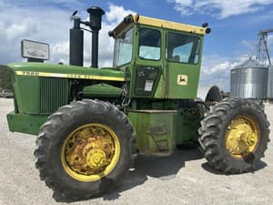1974 John Deere 7520 Image