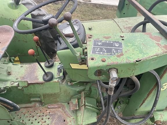 Image of John Deere 830 equipment image 4