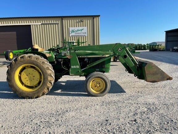 Main image John Deere 830