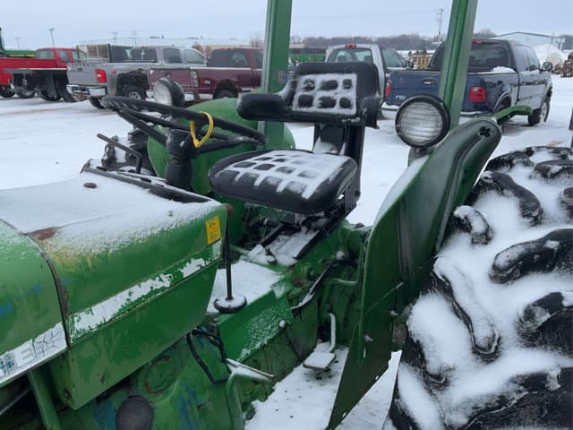 Image of John Deere 830 equipment image 1