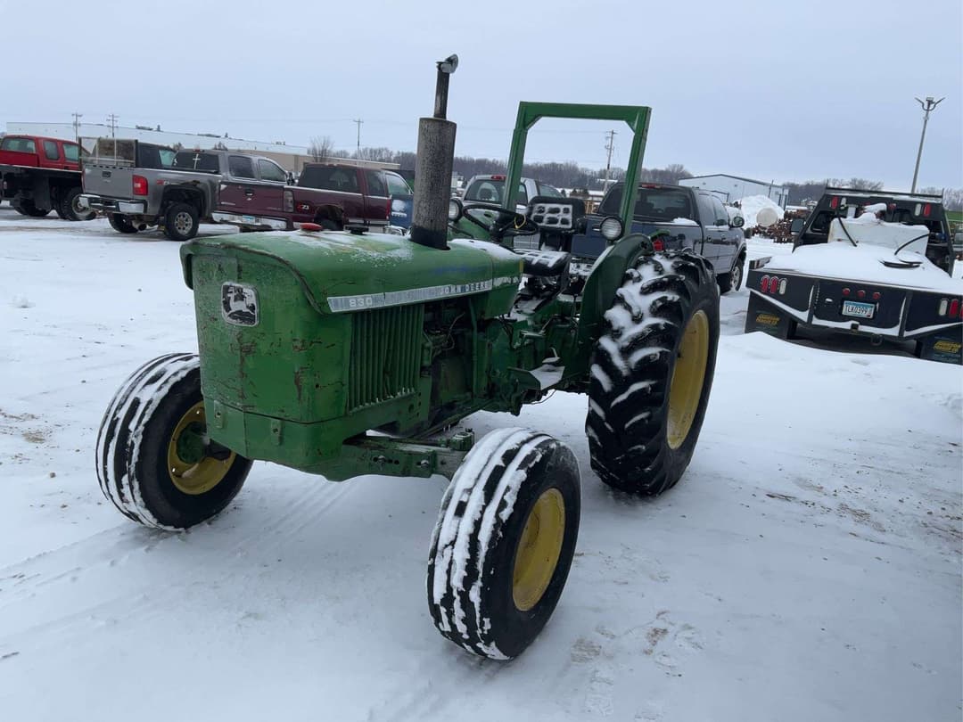Image of John Deere 830 Primary image