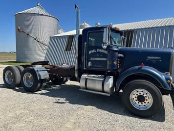 Main image Kenworth W900A