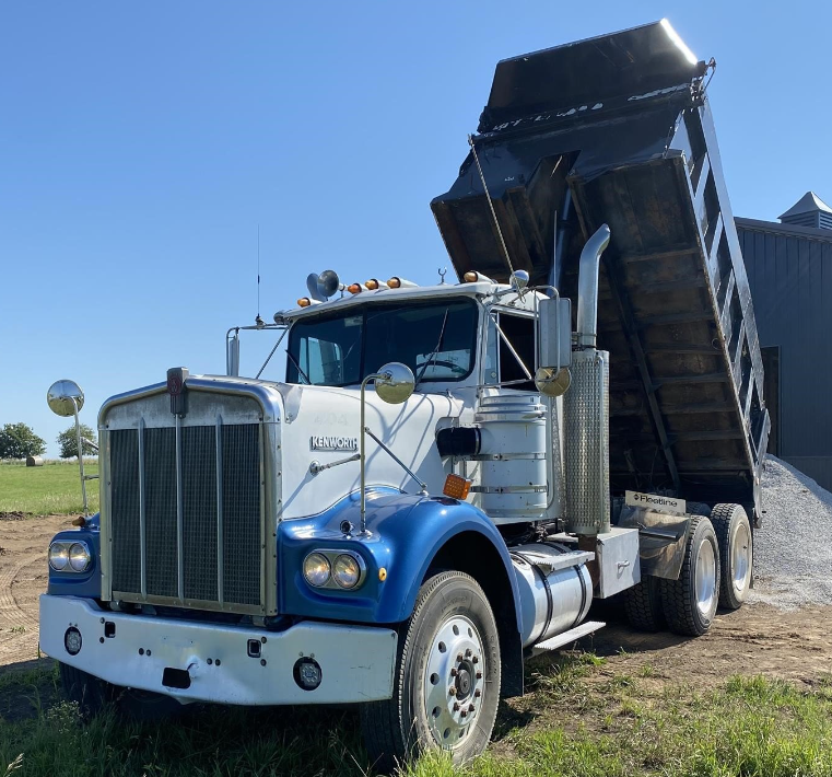 Main image Kenworth W900A