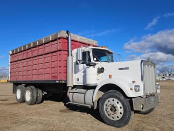 Main image Kenworth W900A