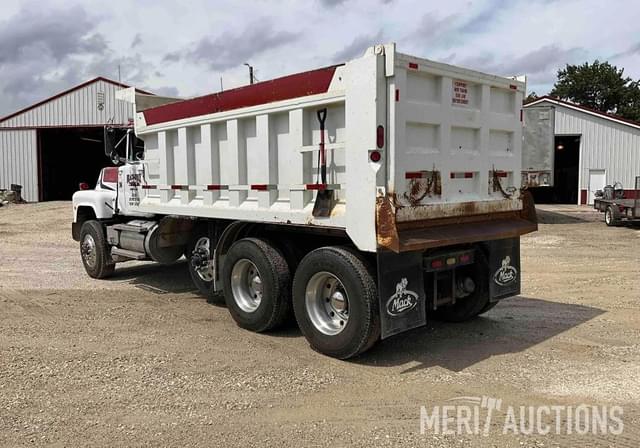 Image of Mack RS600L equipment image 2