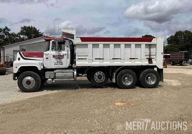 Image of Mack RS600L equipment image 1
