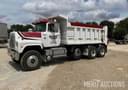 1974 Mack RS600L Image