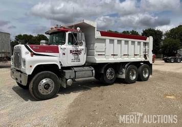 Main image Mack RS600L