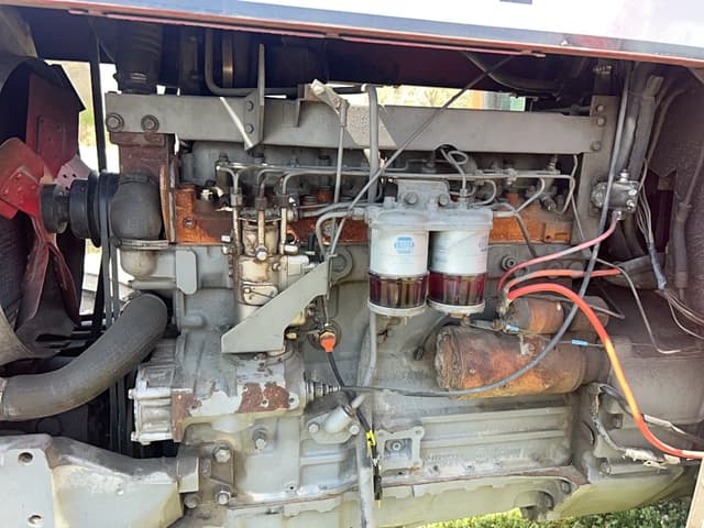 Image of Massey Ferguson 1135 equipment image 1