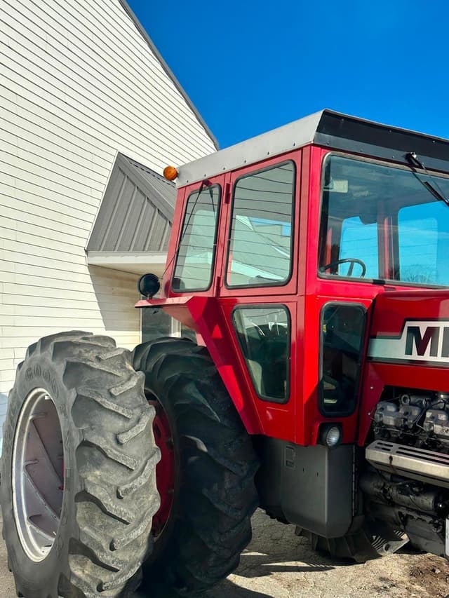 Image of Massey Ferguson 1155 equipment image 3