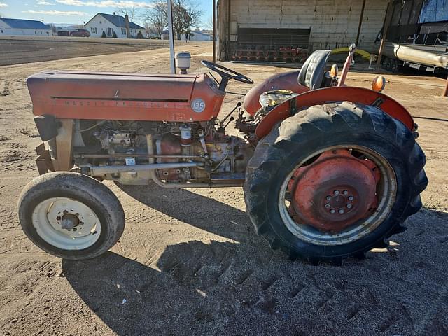 Image of Massey Ferguson 135 equipment image 3