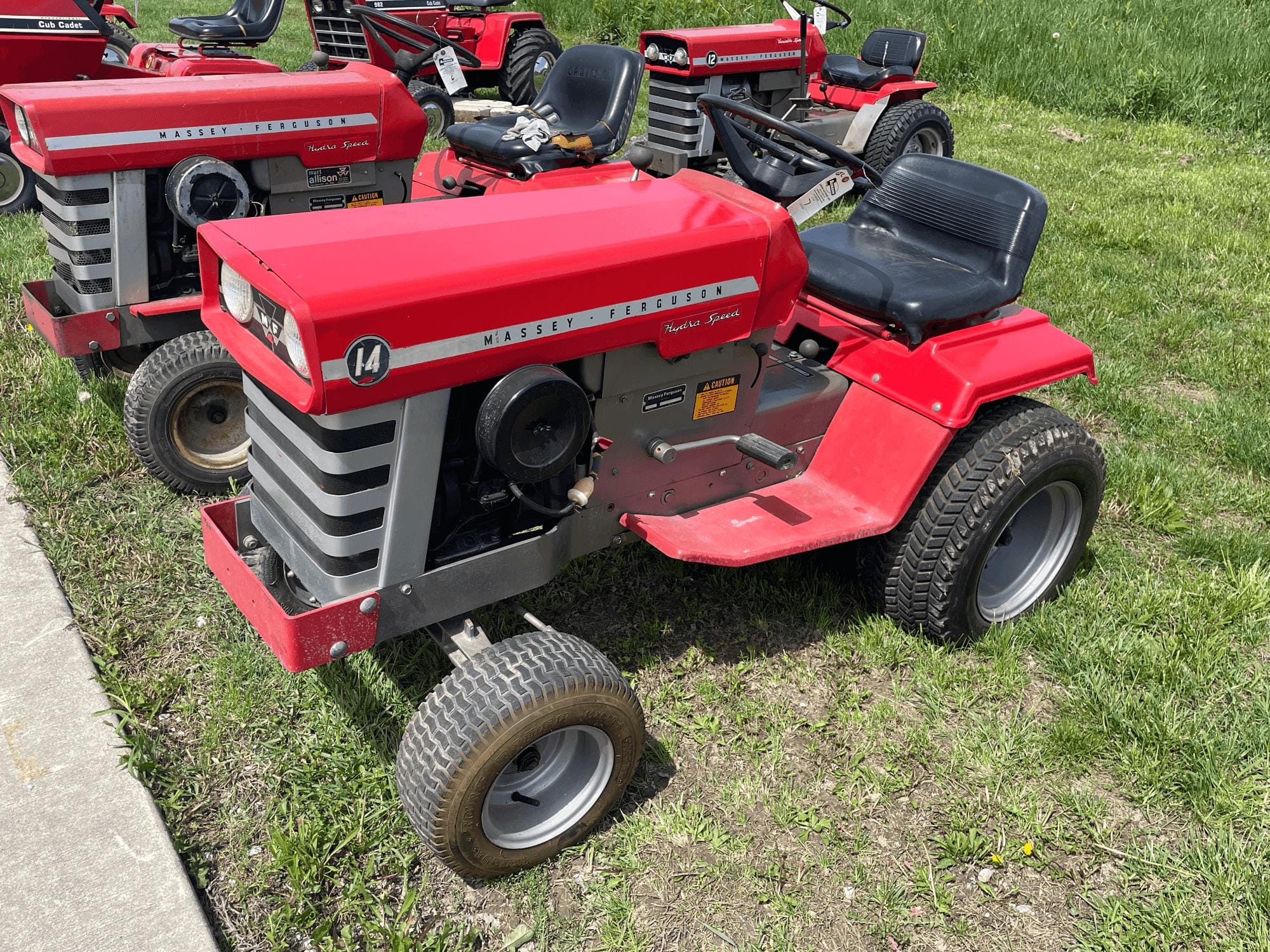 1974 Massey Ferguson 14 Equipment Image0