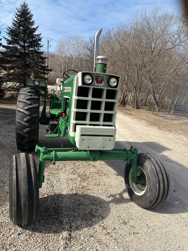 Image of Oliver 1755 equipment image 1