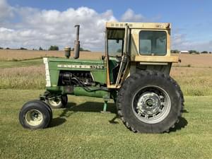 1974 Oliver 1755 Image