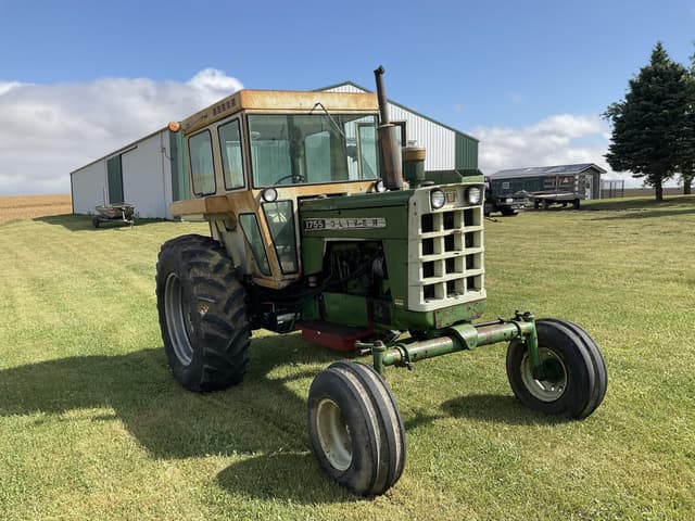 Image of Oliver 1755 equipment image 4