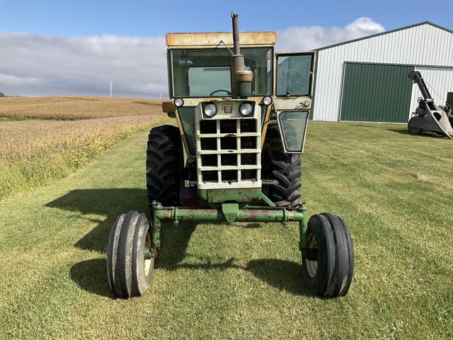 Image of Oliver 1755 equipment image 3