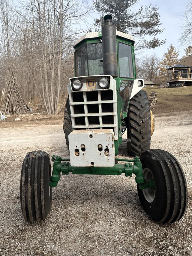 Image of Oliver 2255 equipment image 2